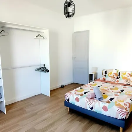 T4 Renove A 10 Min De La Cite Apartment *